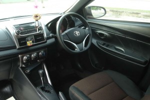 เช่ารถยนต์ Toyota Yaris (2014-2017) ภาพถ่าย 7
