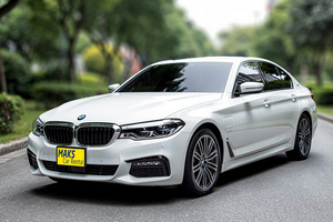 เช่ารถยนต์ BMW 530e M Sport(19-23) ภาพถ่าย 8