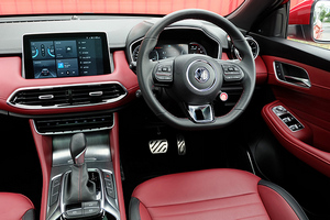 เช่ารถยนต์ MG HS (22-24) ภาพถ่าย 11