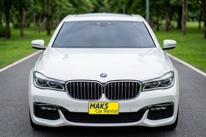 เช่ารถยนต์ BMW 740 M Sport(19-22) ภาพถ่าย 3