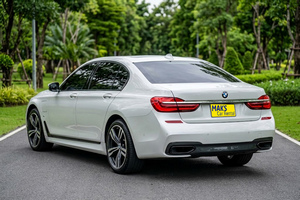 เช่ารถยนต์ BMW 740 M Sport(19-22) ภาพถ่าย 5