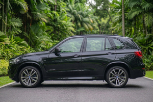 เช่ารถยนต์ BMW X5 M SPORT (17-19) ภาพถ่าย 8