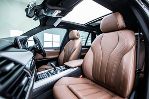 เช่ารถยนต์ BMW X5 M SPORT (17-19) ภาพถ่าย 11