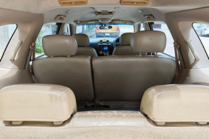 เช่ารถยนต์ Isuzu MU7 ภาพถ่าย 7
