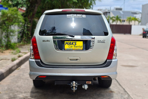 เช่ารถยนต์ Isuzu MU7 ภาพถ่าย 12
