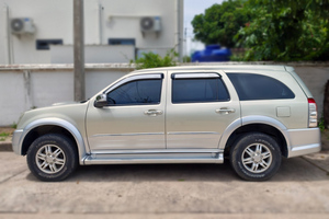 เช่ารถยนต์ Isuzu MU7 ภาพถ่าย 14