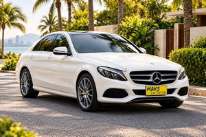 เช่ารถยนต์ Mercedes Benz C AMG (17-23) ภาพถ่าย 1