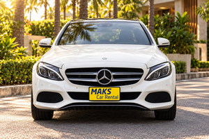 เช่ารถยนต์ Mercedes Benz C AMG (17-23) ภาพถ่าย 2