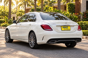 เช่ารถยนต์ Mercedes Benz C AMG (17-23) ภาพถ่าย 6